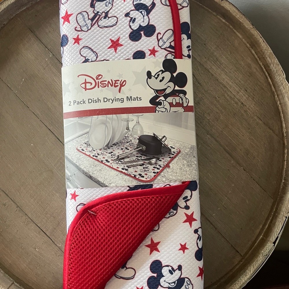 Disney Red and White Mickey Mouse Kitchen Towel - Picture 1 of 3